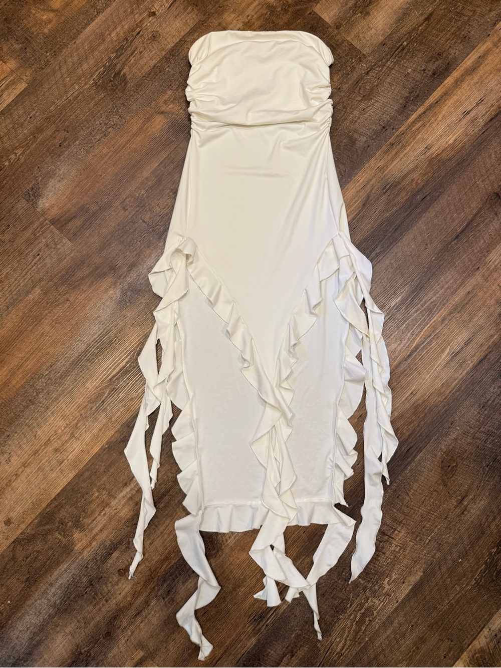 White Strapless Ruched Ruffle hem High-Slit Dress with Fringe - Picture 2 of 6